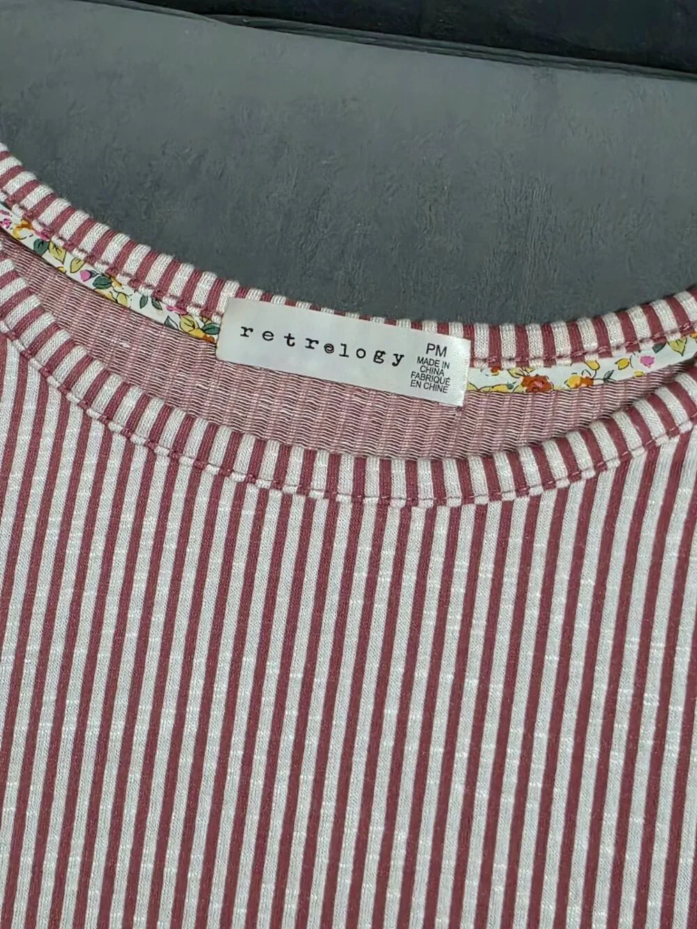 Retrology Striped Blouse Petite Medium – Flowy Fit - Picture 4 of 4